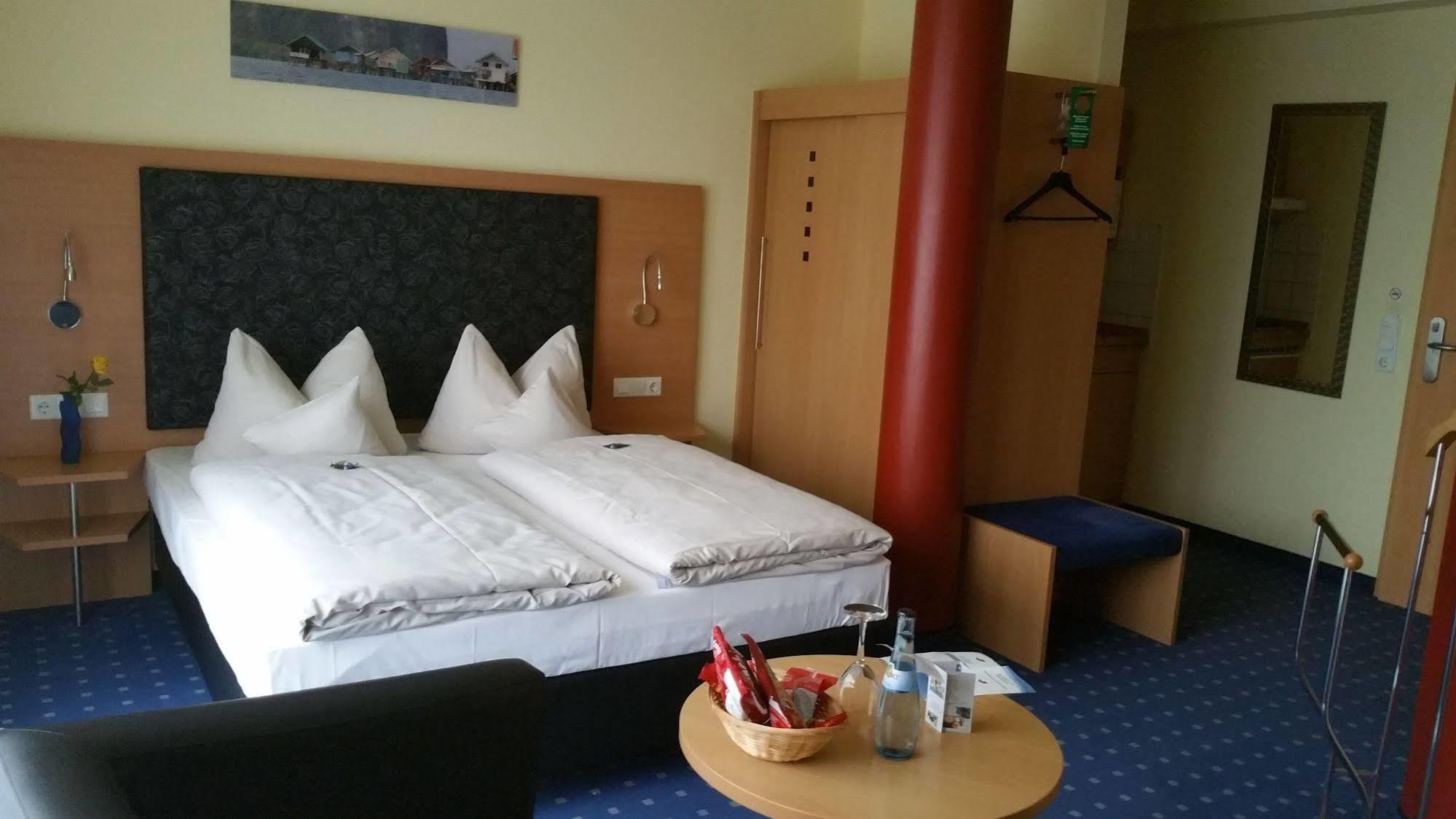 Hotel Ifen Wiesloch Exteriér fotografie